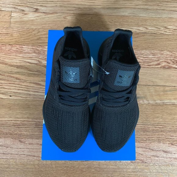 Adidas Swift Run Black Shoes - Picture 5 of 6